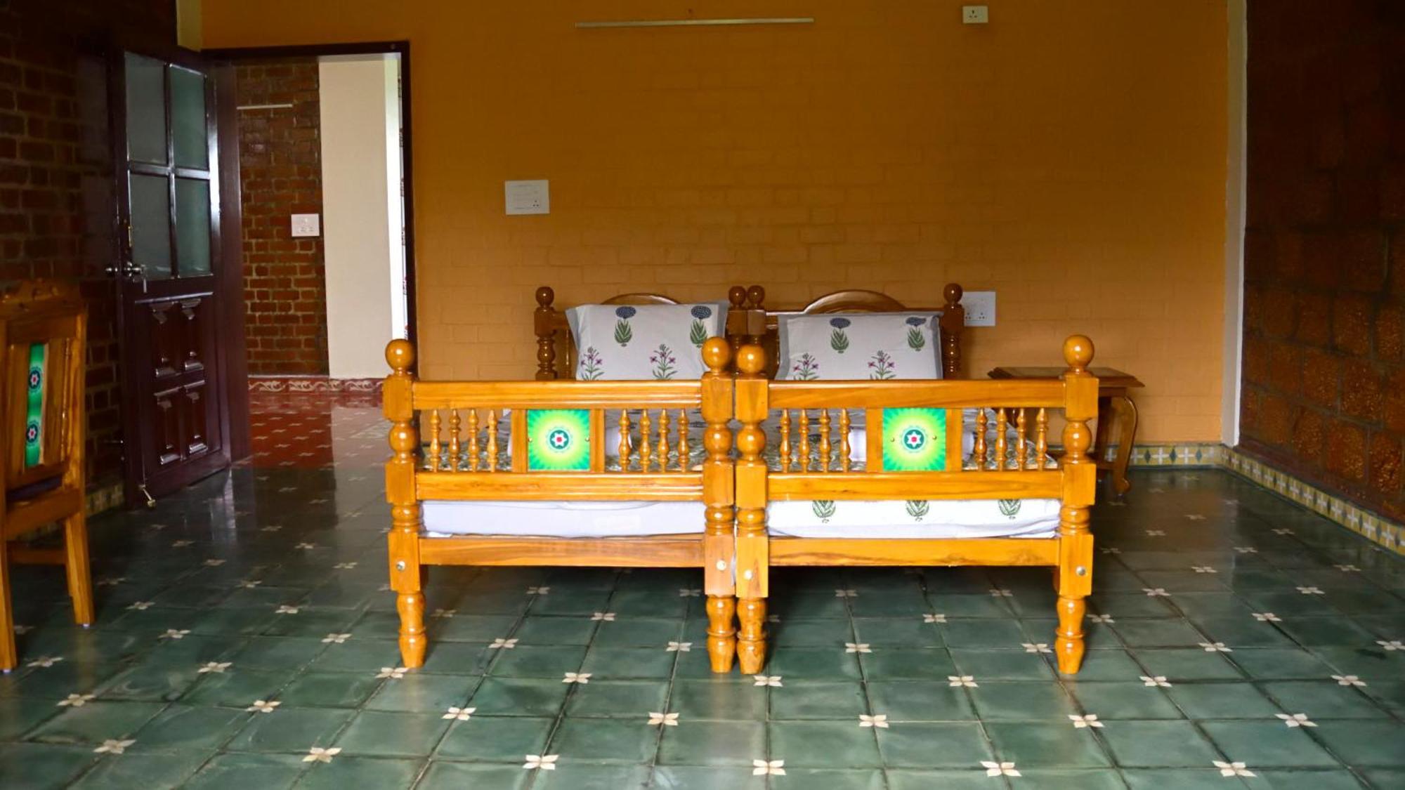 AlānduraiLakshmi Illam Near Isha Yoga Adiyogi公寓 外观 照片